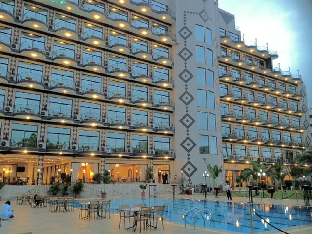 Atlantic Palace Hotel Pointe Noire Esterno foto