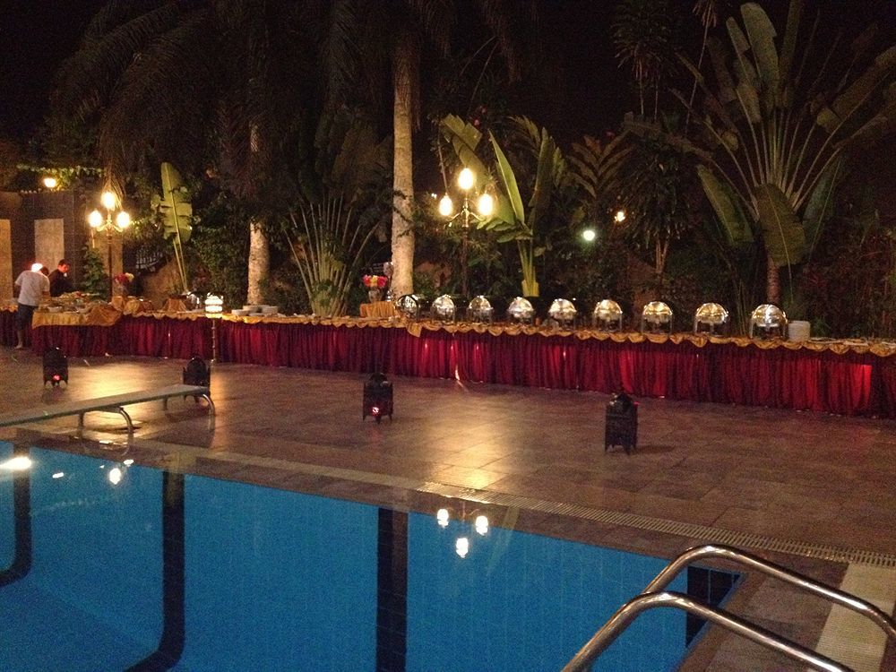 Atlantic Palace Hotel Pointe Noire Esterno foto