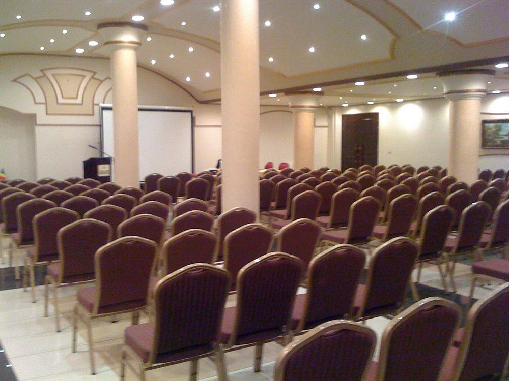 Atlantic Palace Hotel Pointe Noire Esterno foto